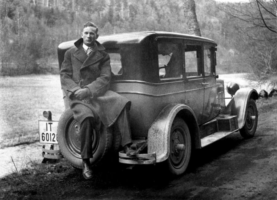  Adler Favorit 1928 года  (фото 2 из 2)